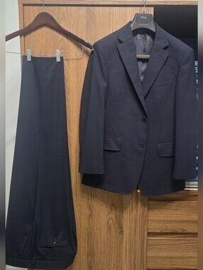 Charles Tyrwhitt Ultimate Performance Suit in Dark Navy